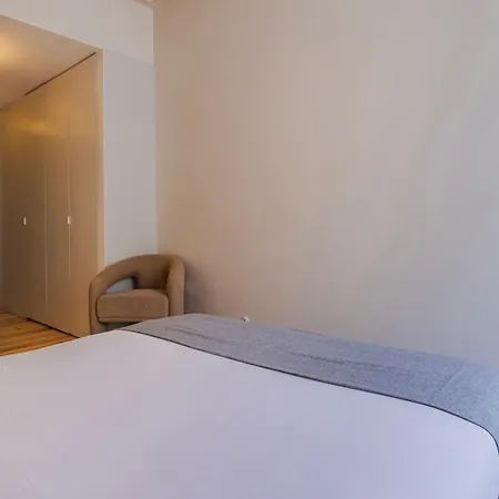 Downtown 2br In Santa Justa By Lovelystay Lisboa