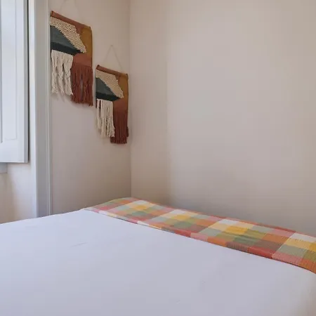 Downtown 2br In Santa Justa By Lovelystay Διαμέρισμα